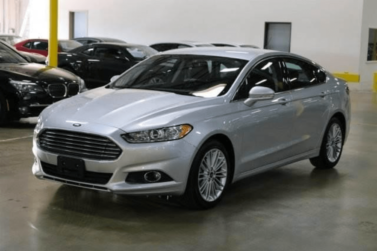 SILVER FORD FUSION
