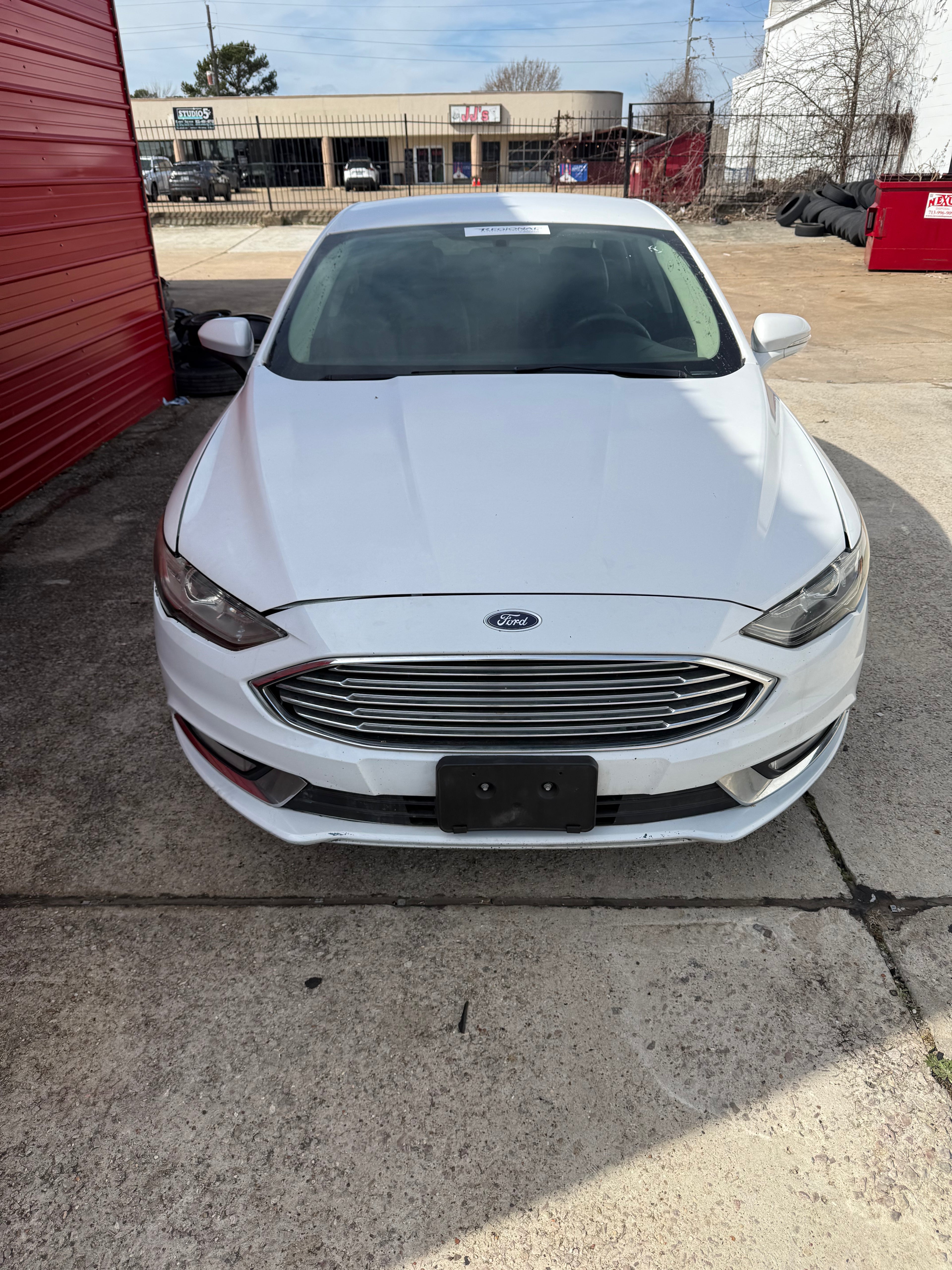 White Ford Fusion