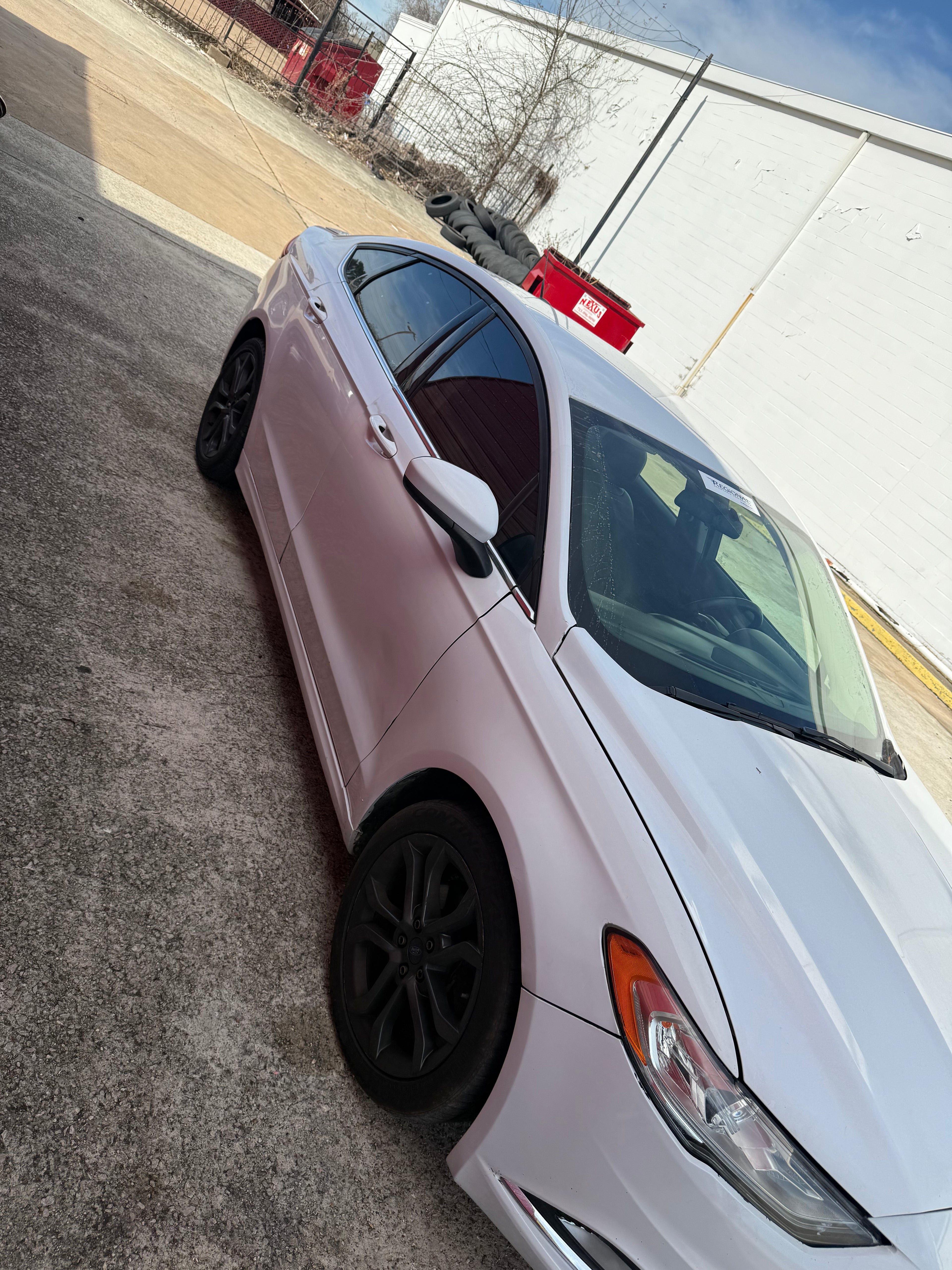 White Ford Fusion